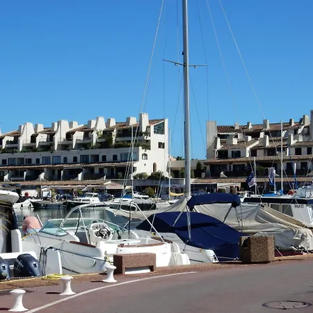 320 Galiote Apartman Cogolin